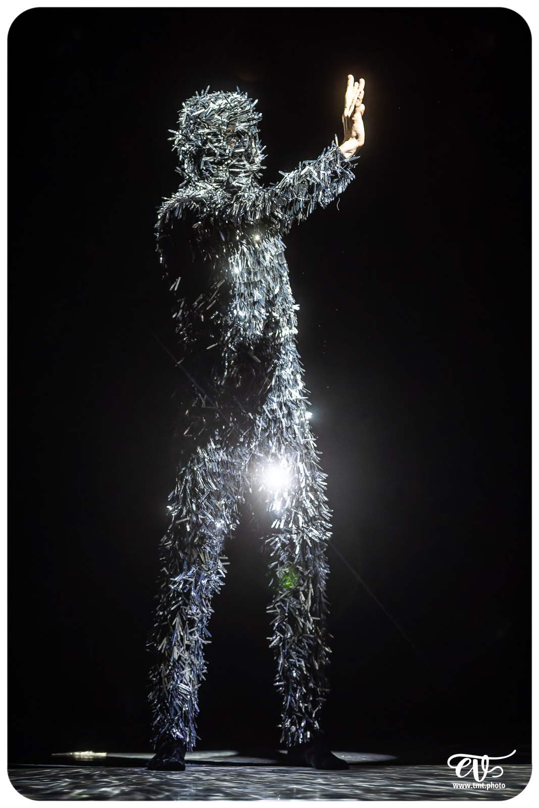 A4 (COMME LA FEUILLE) CIE CHICOS MAMBO